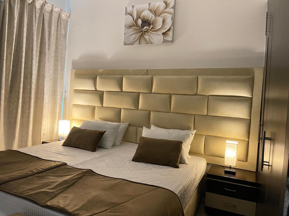Private Gorgeous Room With Marina View With Shared Kitchen In Shared Apartment Dubaï Extérieur photo