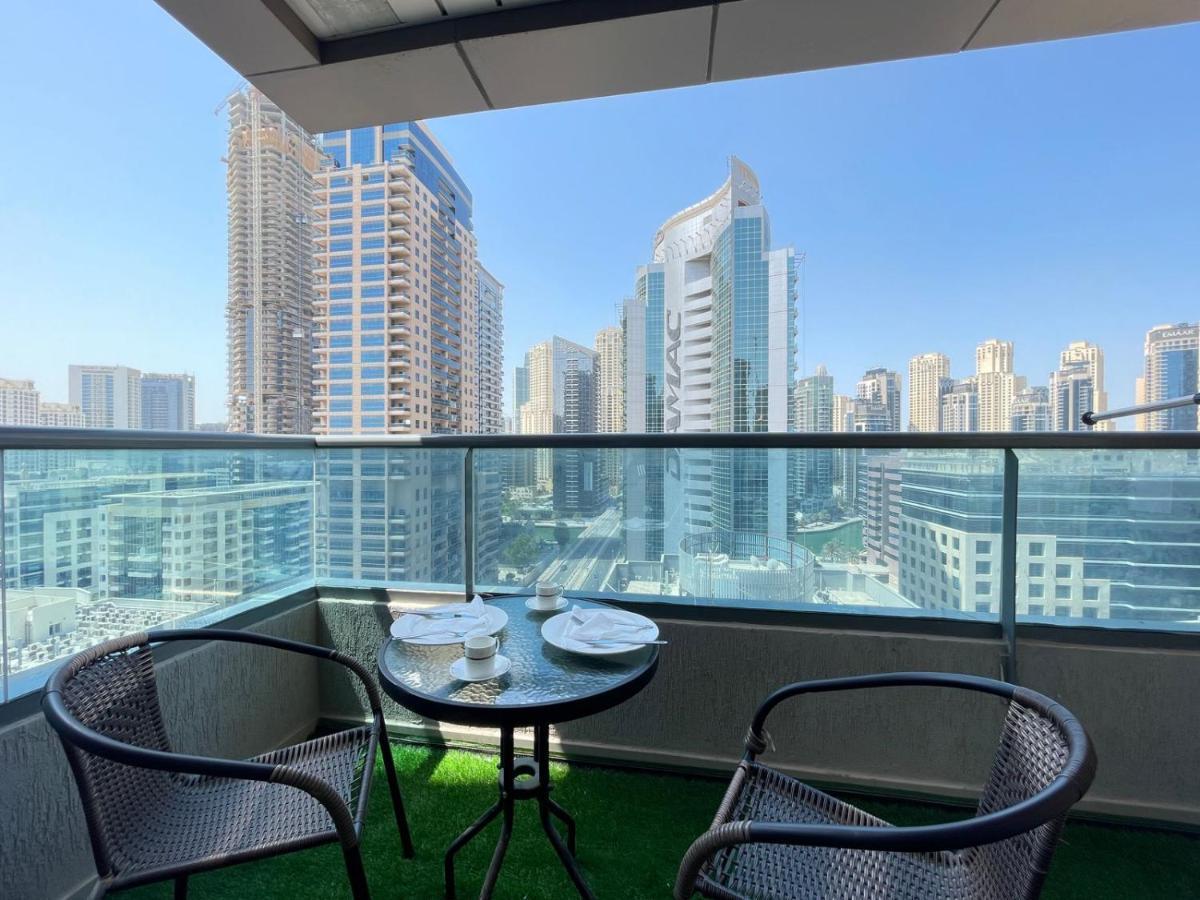 Private Gorgeous Room With Marina View With Shared Kitchen In Shared Apartment Dubaï Extérieur photo