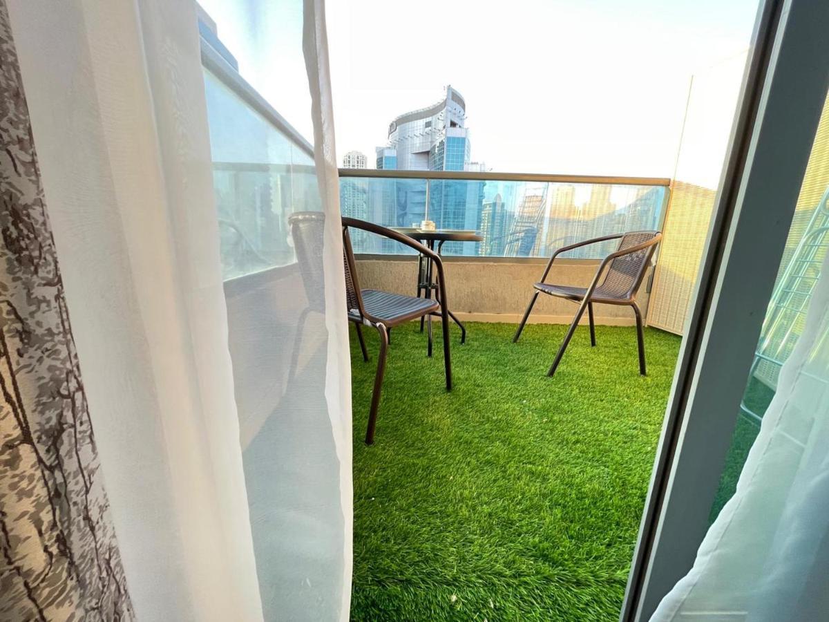 Private Gorgeous Room With Marina View With Shared Kitchen In Shared Apartment Dubaï Extérieur photo